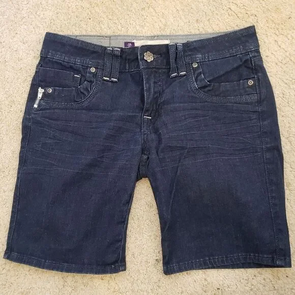 EUC Vigoss Bermuda Shorts 39 - Picture 2 of 5